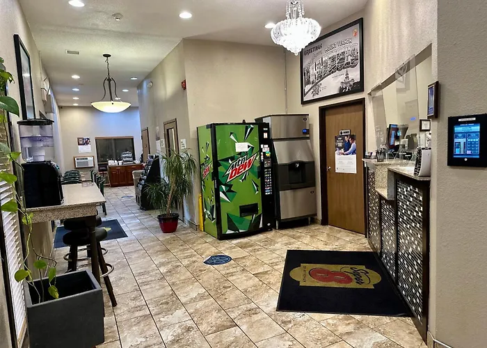 Super 8 By Wyndham Mount Vernon, Il