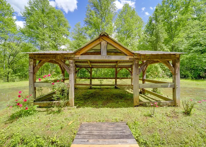 Marion Cabin On 92 Acres W/ Hot Tub & Trails