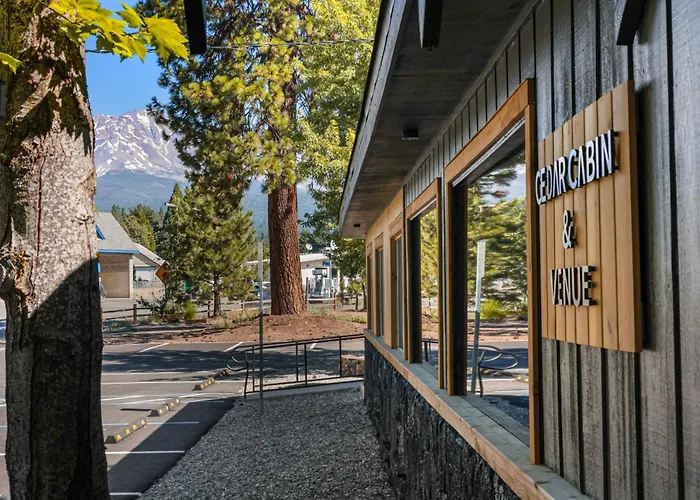 Shasta View Lodge