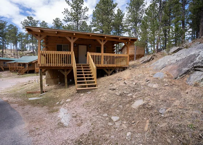 Rock Crest Lodge & Cabins