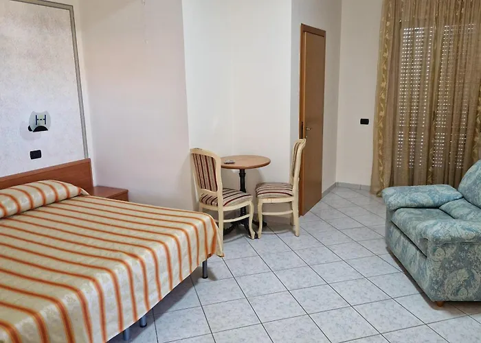 Hotel Ausonia