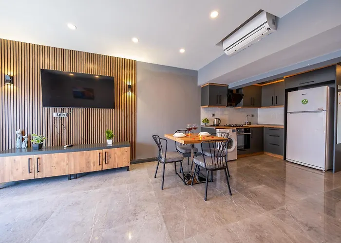 Mrt Suites Lara