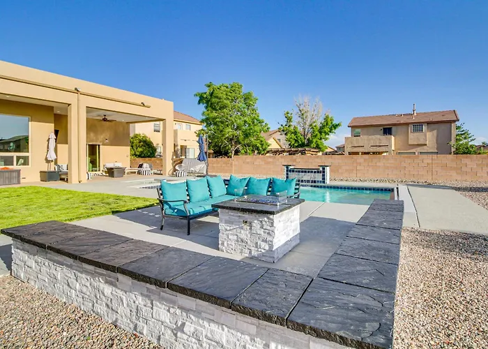Rio Rancho Luxury W/ Pool, Hot Tub & Outdoor Tv