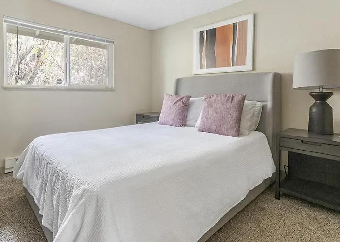 Landing Modern Apartment With Amazing Amenities
