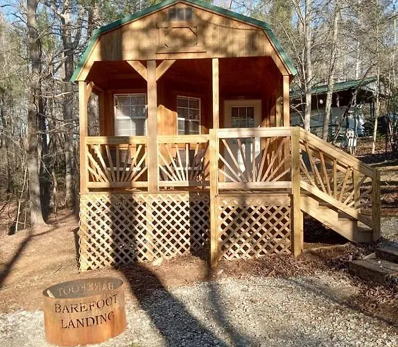 Charming 1 Bedroom Compact Cabin