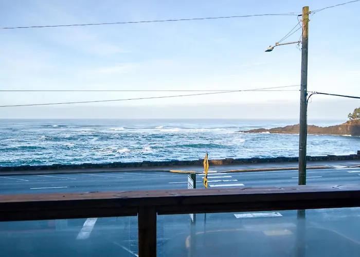 Spectacular Ocean Views! Watch Whale Migrations! Dog Friendly!
