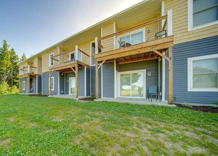 4 Mi To Lake Erie Access: Condo On The Greens