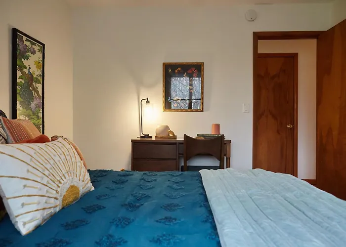 Catskills Retro Retreat- Upstate Home W Hot Tub