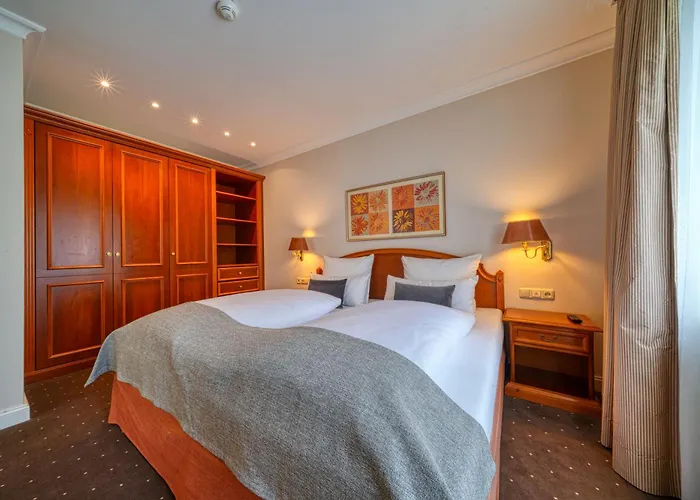 Parkhotel Am Glienberg By Fairway Hotels, Hotel Mit Pool Und Sauna
