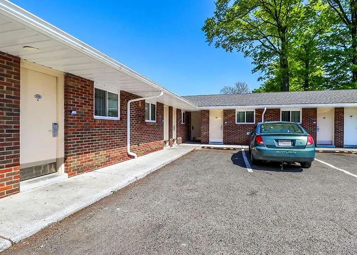 Americas Best Value Inn Avenel Woodbridge