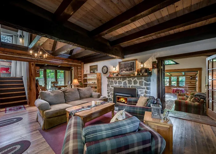 The Davies Family Inn (Adults Only)