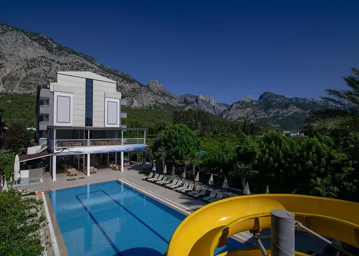 Grand Hotel Derin