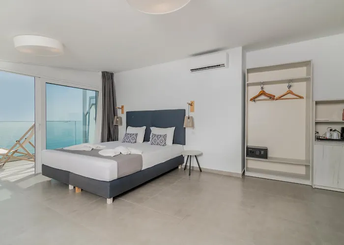 Golden Coast Beachfront Resort