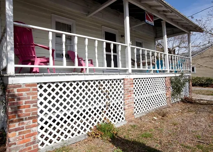 Beaufort Harbour Suites West Lodge