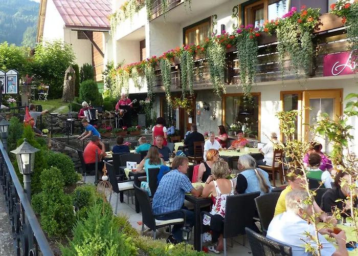 Hotel Amadeus - Inclusive Skipass Und Vieles Mehr