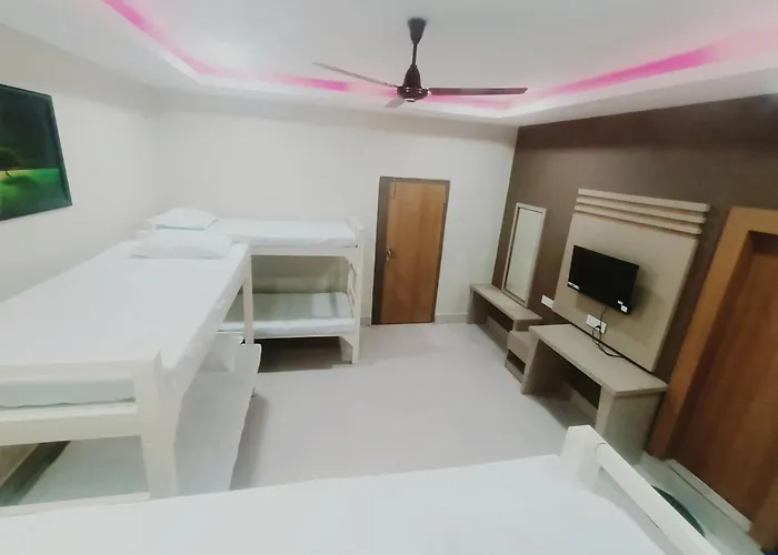 Grace Inn A Premium Guest House, Near Airport & Ion Digital