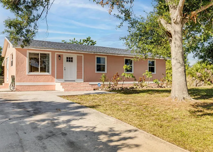 Chic Port Charlotte Home ~ 9 Mi To Englewood Beach