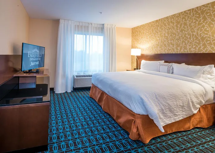 Fairfield Inn & Suites By Marriott Montgomery Airport