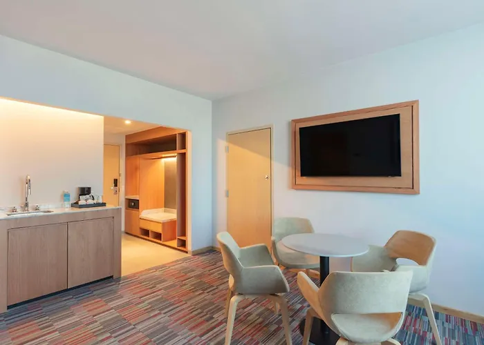 Hilton Garden Inn Guadalajara Airport