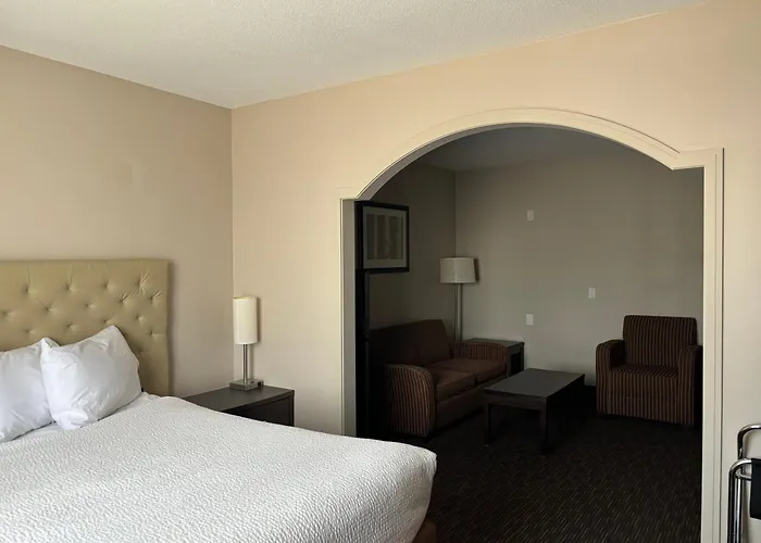 Ramada By Wyndham Estevan
