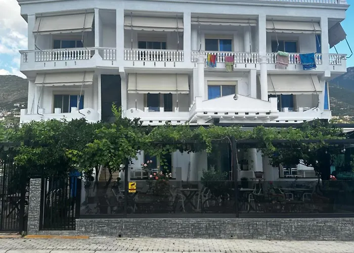 Hotel Kristal Borsh