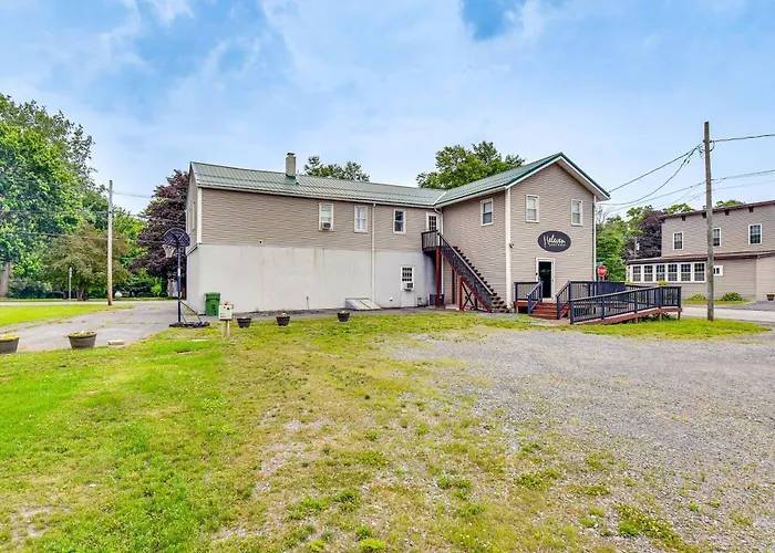 Seneca Falls Apartment ~ 3 Mi To Cayuga State Park