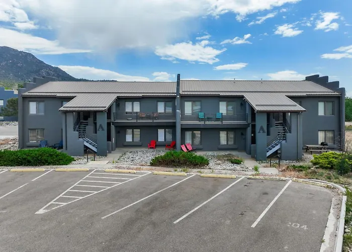 Coyote Condo - Pet-Friendly Downtown Mountain View