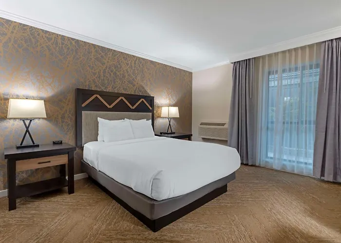 Best Western Plus Inn At The Vines