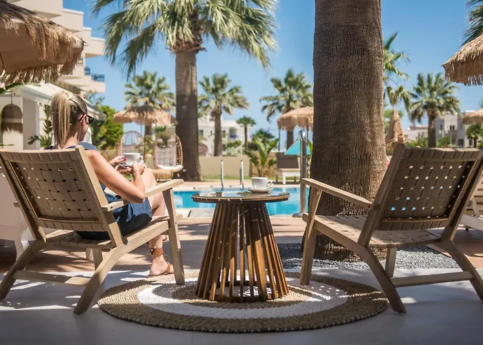 Ammos Boutique Apartments & Suites