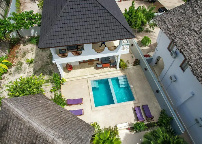 Mnana Beach Bungalows