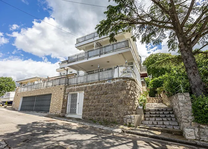 Villa Aurora