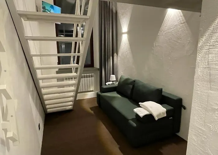 Lift Hotel Boutique - Derybasivska