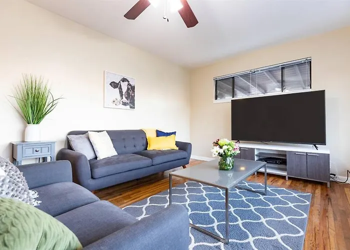 Cozy-3Br-Getaway-Pets Allowed-Nea