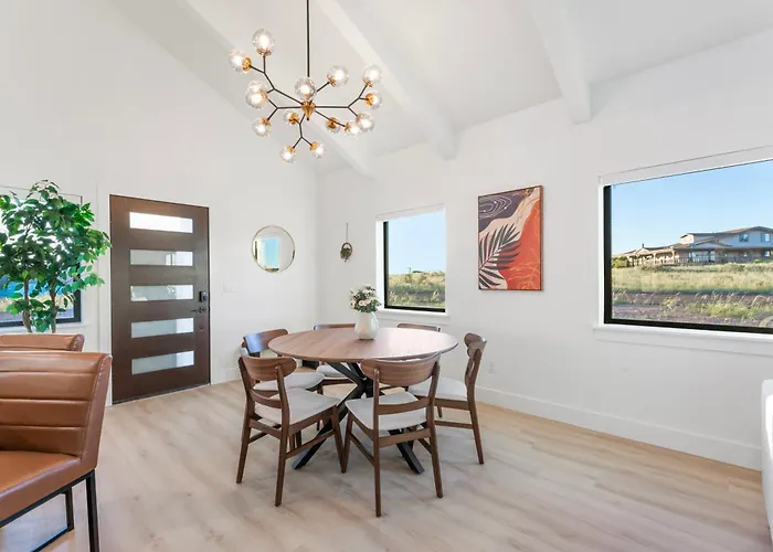 Luxe Desert Retreat - Near Grand Canyon South Rim