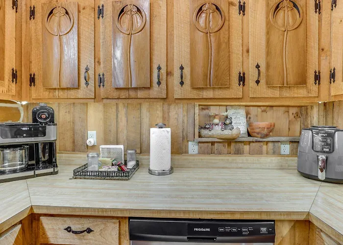 Murphy Cabin W/ Views < 1 Mi To Hiwassee Lake!