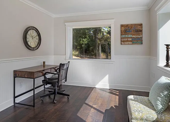 Secluded 4Br Nestled In Woods-Hot Tub/Dog Friendly