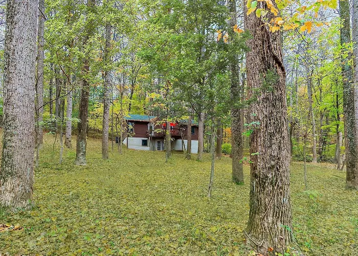 3Br Cabin W Hot Tub & Game Room