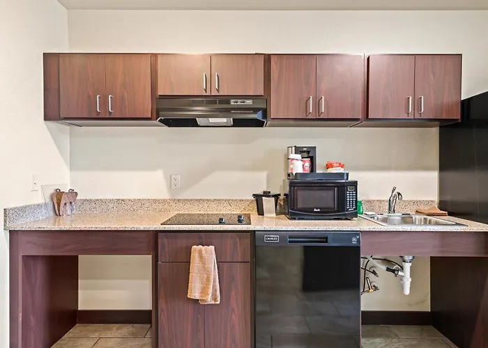 Cobblestone Inn & Suites - Yuma