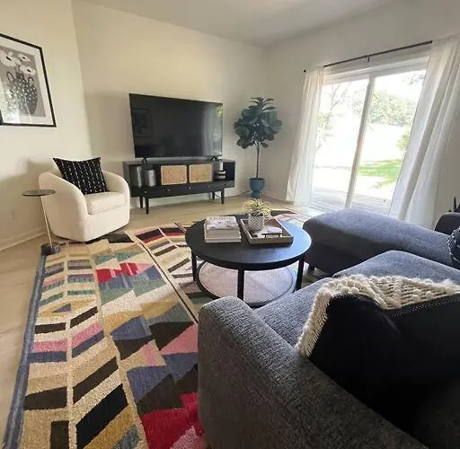 Saugatuck - 1 Bedroom - Sleeps 4