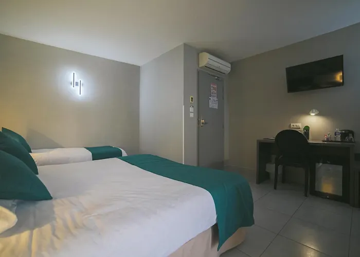 Holidays & Work Hotel