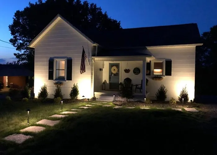 Southern Charm Cottage Flying Squirrel Cottages