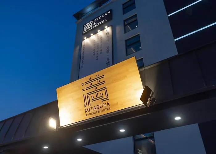 Mitasuya Ryokan Hotel Gumi By Aank