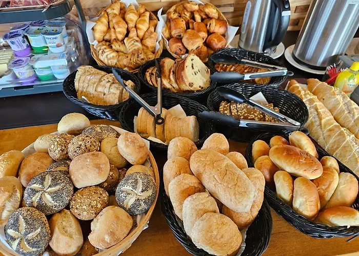 Hotel Westendia inclusief Parking&Top Breakfast !