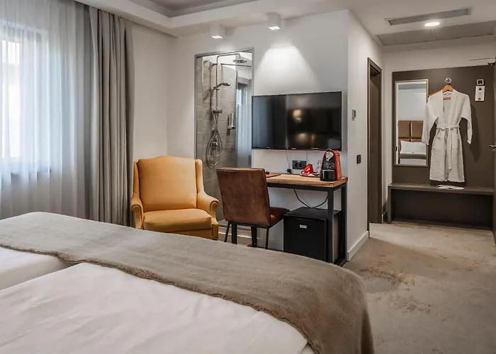 Charm Boutique Hotel