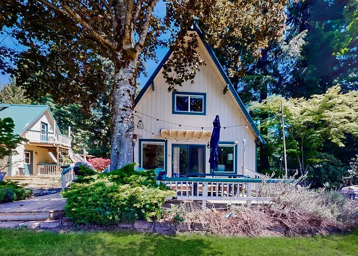 Leisure Lakehouse