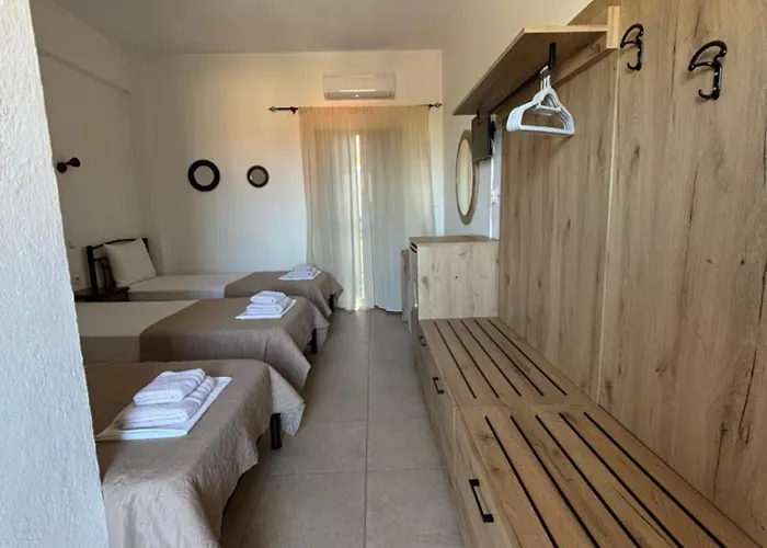Hotel Avra