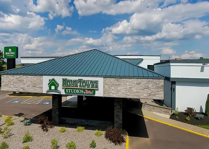Hometowne Studios By Red Roof & Conference Center Cortland