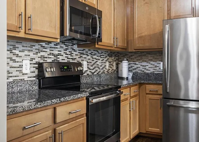 Landing Modern Apartment With Amazing Amenities