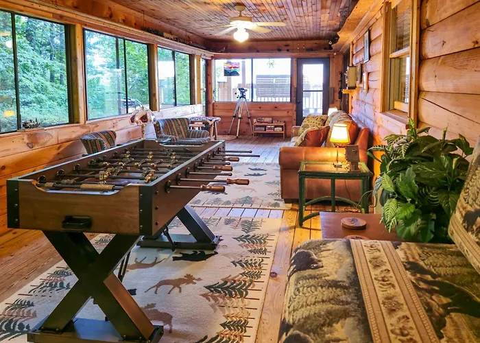 Smoky Mountain Cabin W/ Hot Tub & Views!