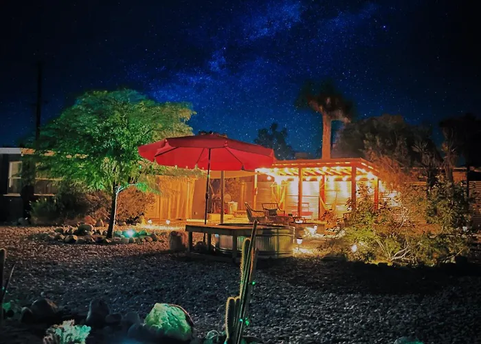 The Desert Shire Large Hottub,Large Pool,Stargazing Paradise